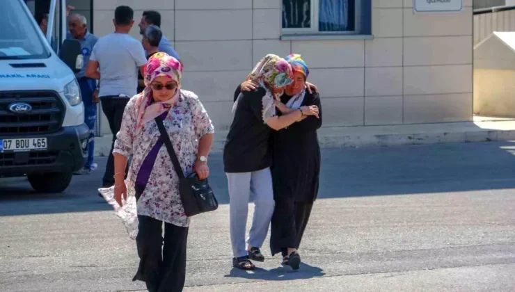 Antalya’da Huzurevi Yangınında 2 Kişi Hayatını Kaybetti